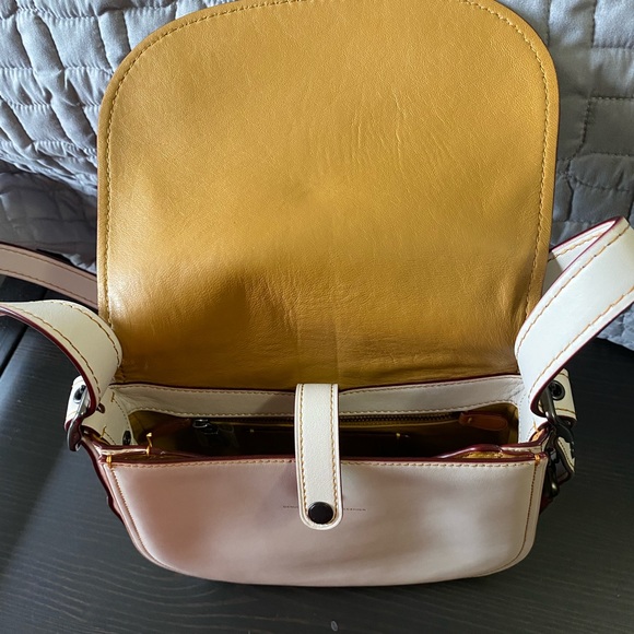 COACH 1941 Saddle 23 Bag Glovetanned Leather White - Picture 5 of 8